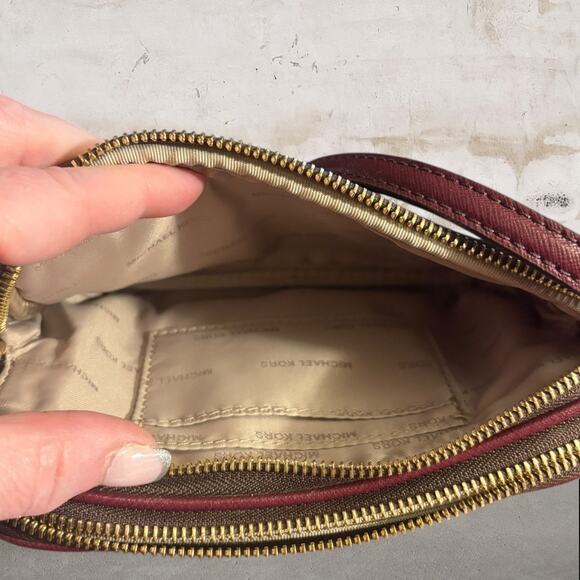 MICHAEL KORS RARE Ginny Logo Crossbody Bag - Picture 7 of 7